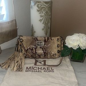 ✨🤎Authentic Michael Kors Python Tassel Clutch🤎✨w/ Dust bag✨
